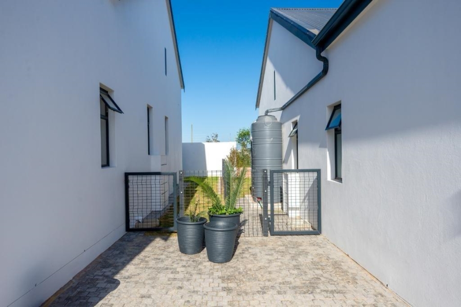 1 Bedroom Property for Sale in Kraaibosch Country Estate Western Cape